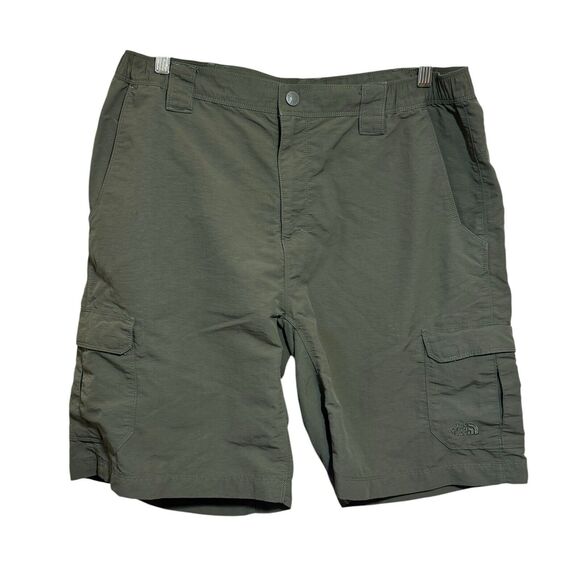 The North Face Mens Large Nylon Cargo Shorts Green Outdoor Hiking Camping Active - Picture 1 of 7